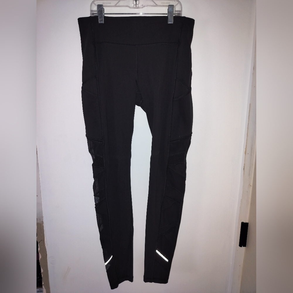 Lululemon speed up tight 28" mesh black size 8